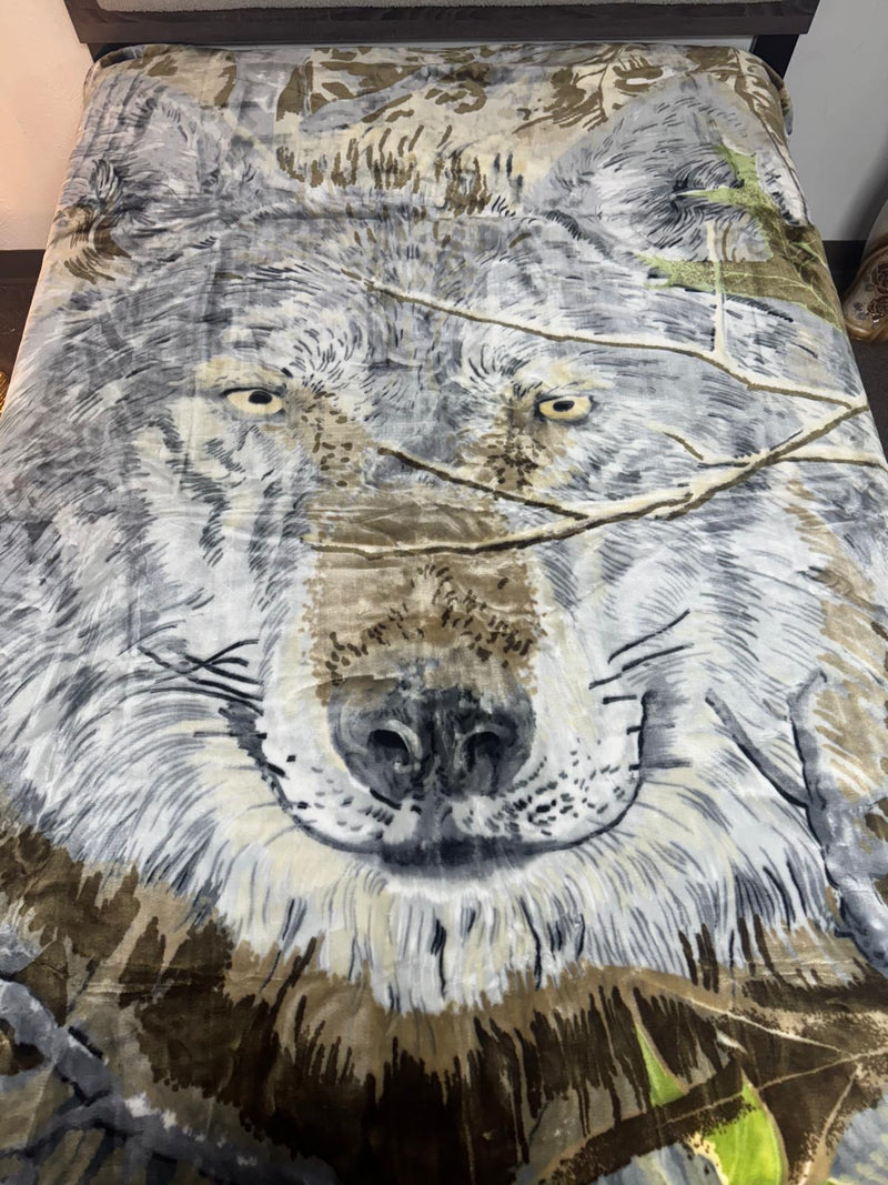 Poptex® Wolf Blanket 1-Ply King Size